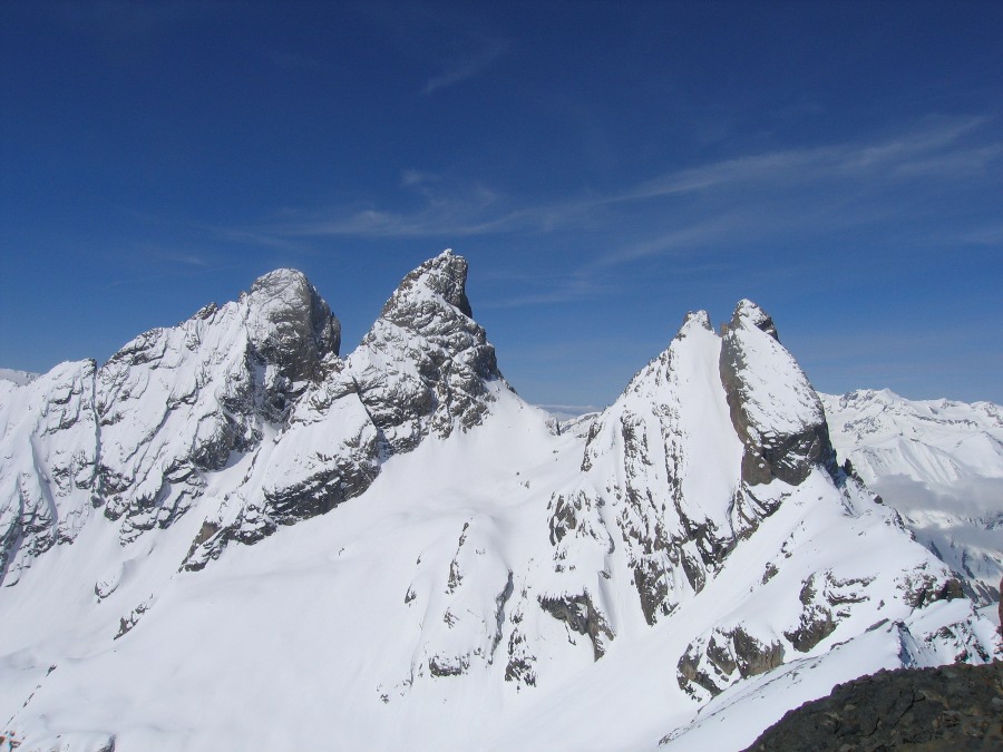 Les aiguilles d'Arves sous la neige